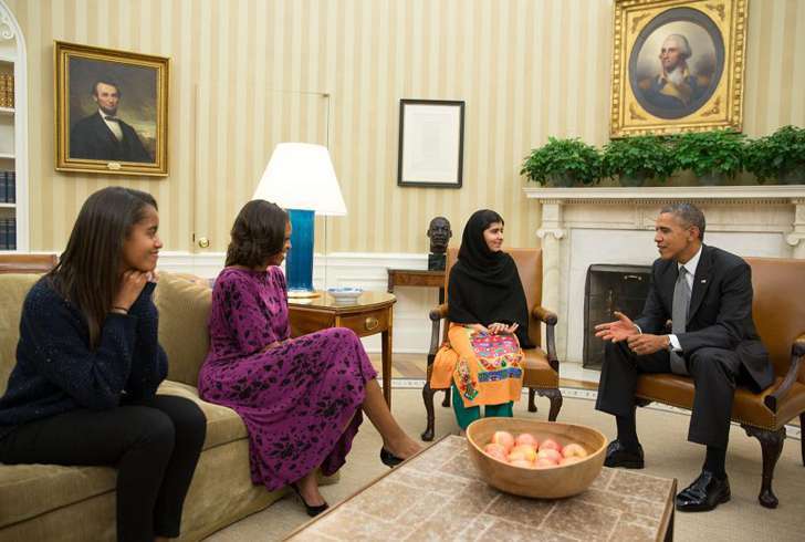 Malala Yousafzai with Barack Obama and family. 