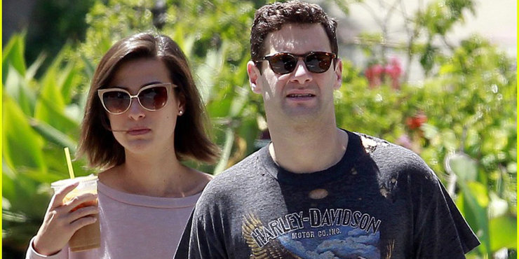 Trouble in Paradise? Actor Justin Bartha and wife Lia, who started dating in 2013 and married in 2014, might be fighting!!