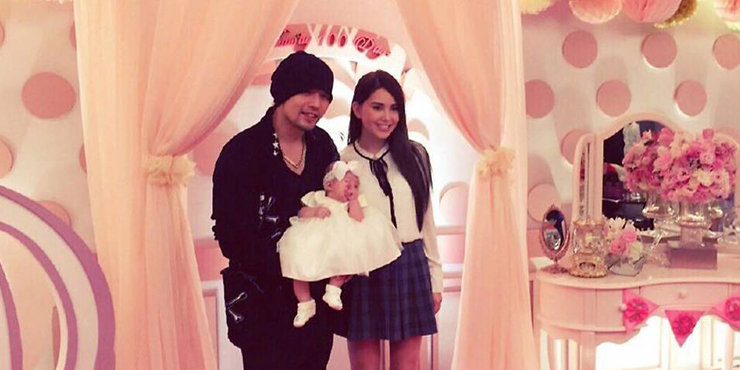 Jay Chou and his wife, Hannah, who already have a daughter together expecting another baby?