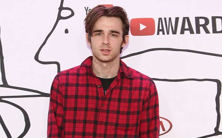 Actor Nick Lashaway has passed away.